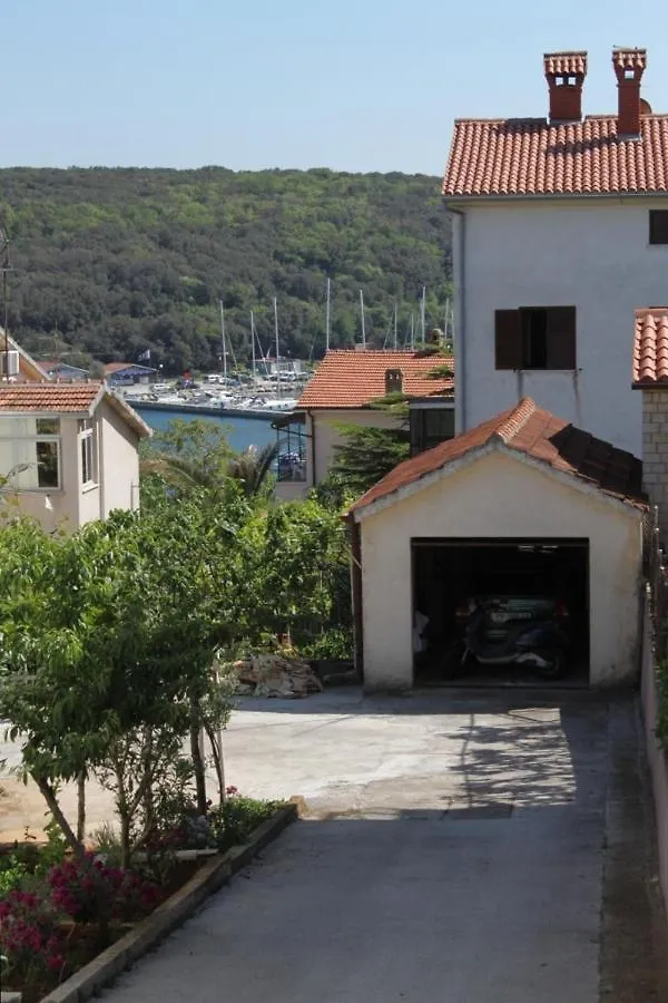 Apartment Pula 7647A 0*,
